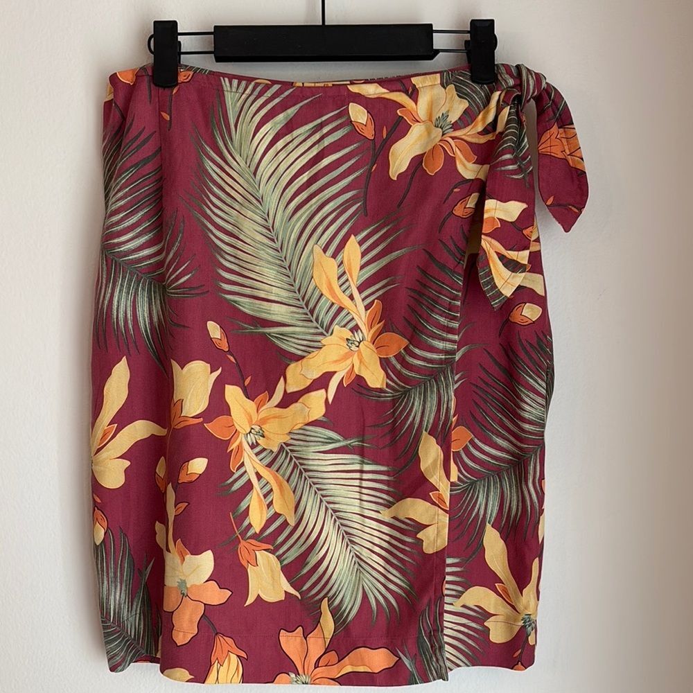 Vintage Tommy Bahama Women’s Tropical Floral 100% silk Sarong Wrap Skirt small